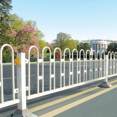 義縣綠色高速公路護欄網生產廠